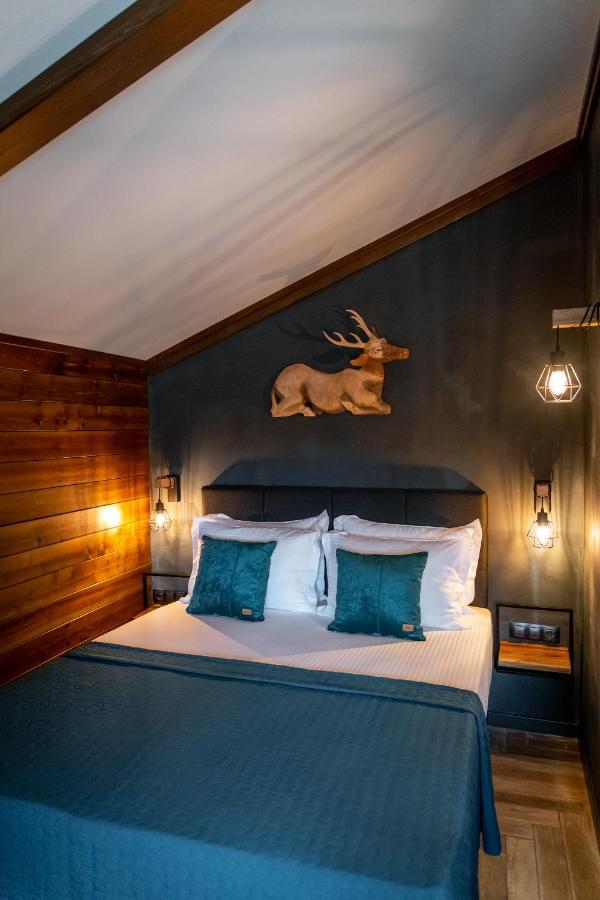 Hotel Hunters House Ezerets Buitenkant foto